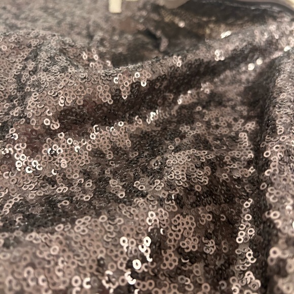 Sequin gold shorts Large - Picture 9 of 16